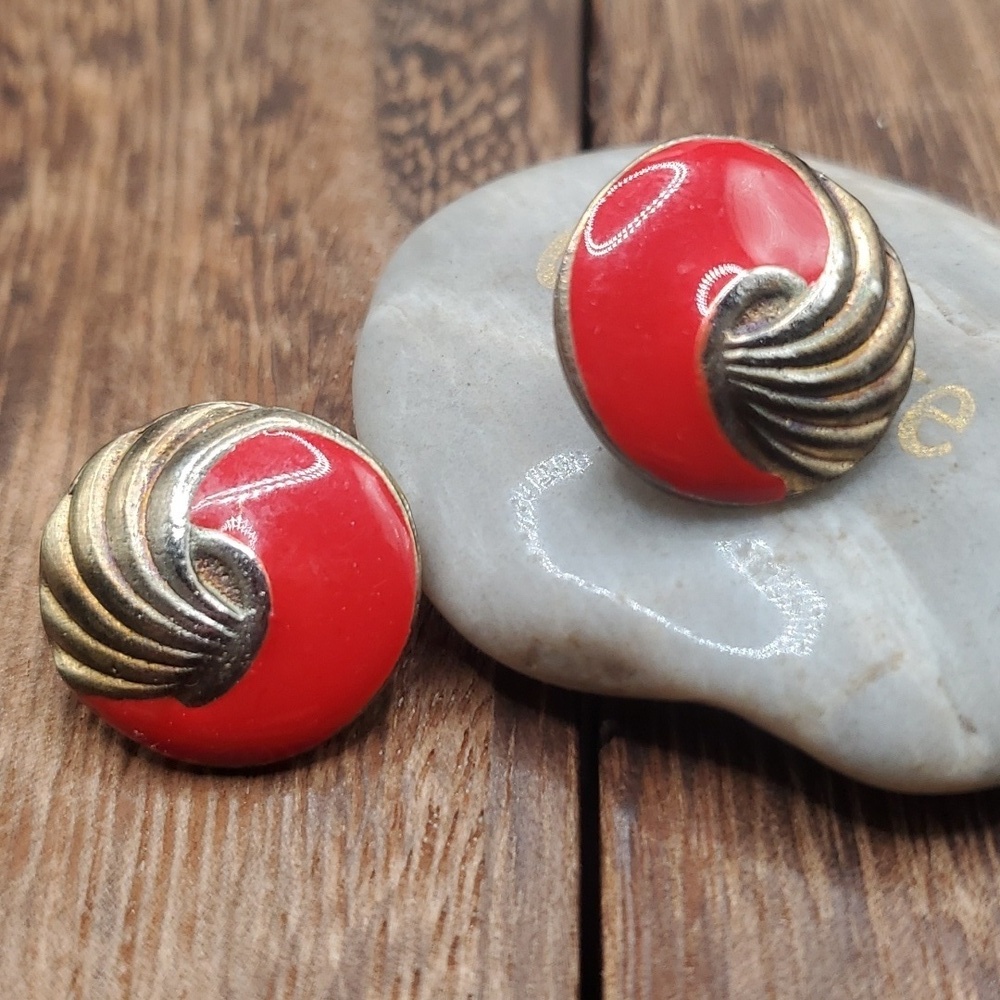 E664 sunset bay vintage vibrant red earrings for pierced ears